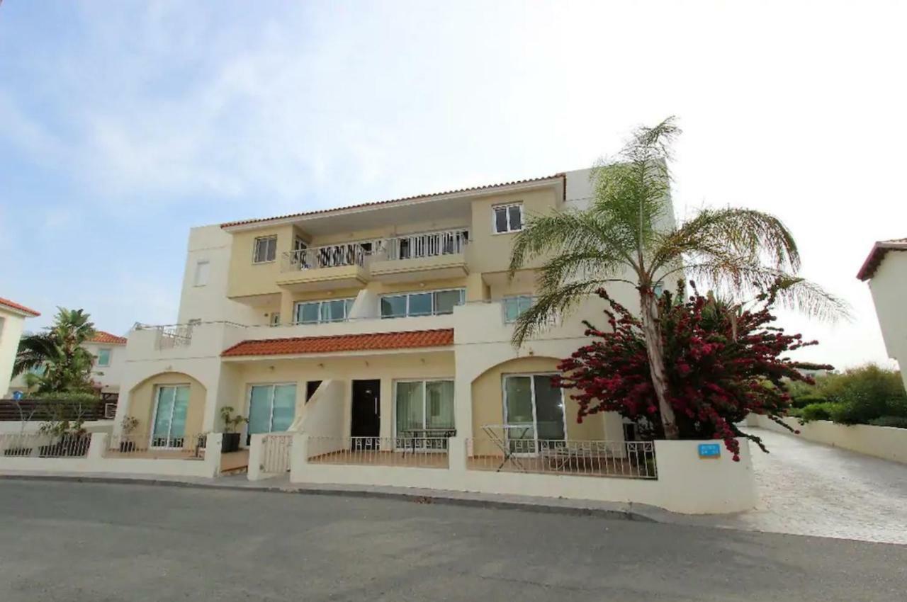Golden Bay Deluxe Holiday Apartment Protaras Ngoại thất bức ảnh